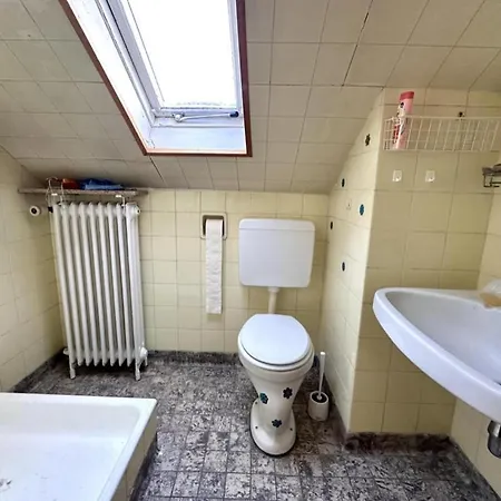 Private Floor Near Sana Klinik Penzion