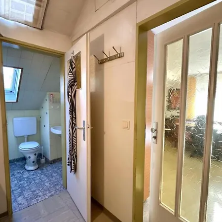 Private Floor Near Sana Klinik * Offenbach am Main
